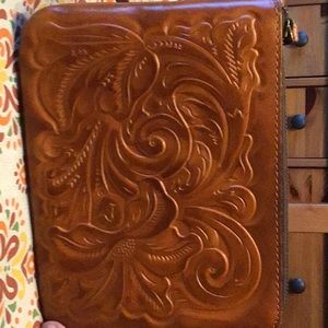 Patricia Nash wristlet